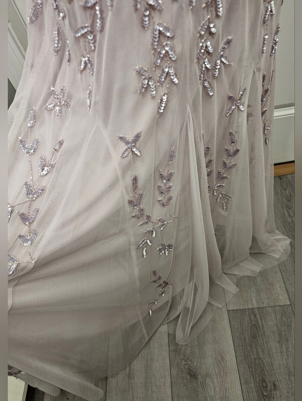Marina Lavender Beaded Sequin Formal V-Neck Gown Size S NWT - Picture 9 of 13